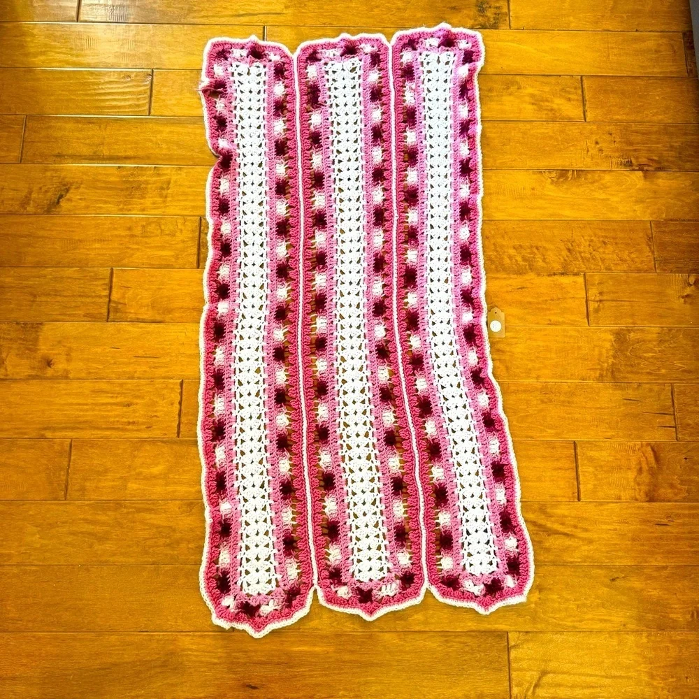 Evelyn Swallow Hand Made Crochet Knit Afghan Blanket Throw Pink and White 53x28”